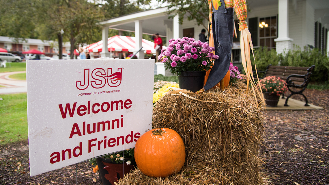 Sign Welcoming friends to Alumni House