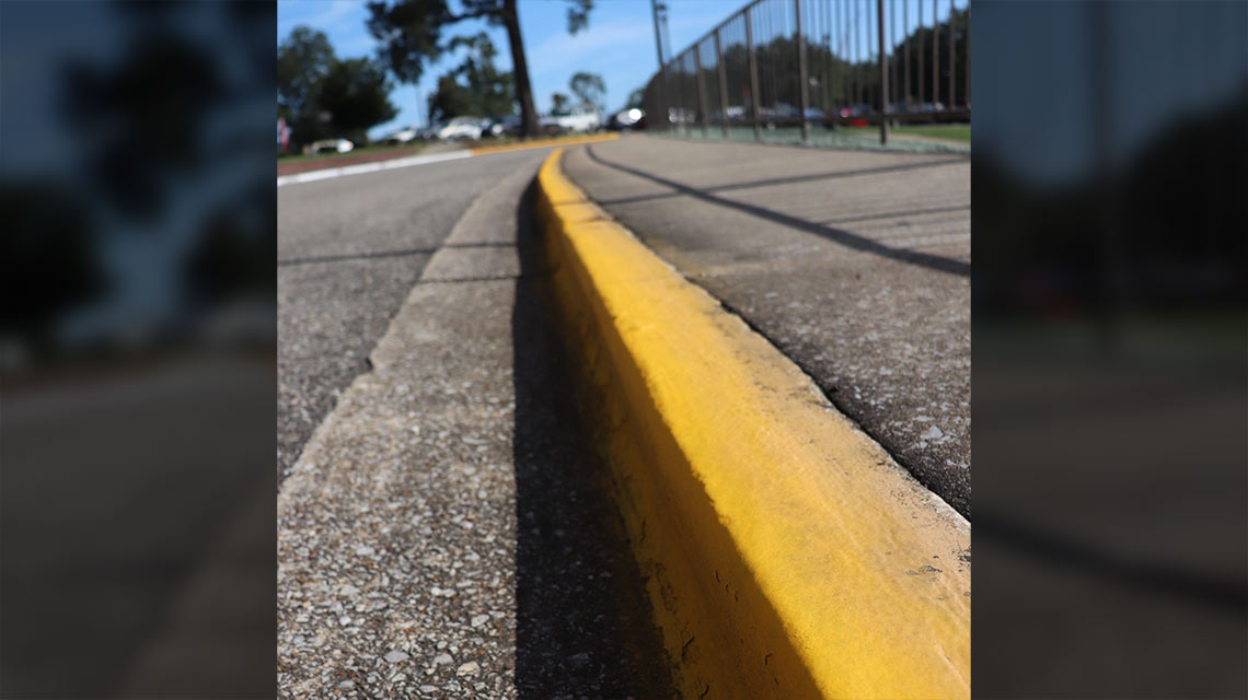 Restricted Parking on Yellow Curb