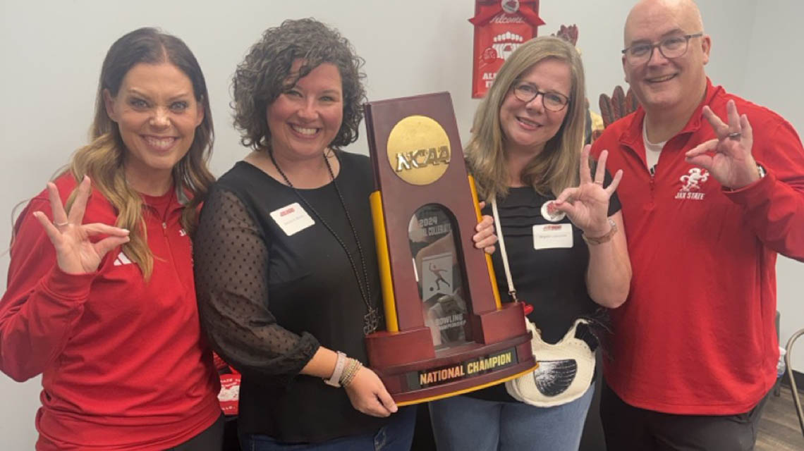 Bowling with the Best – Gadsden