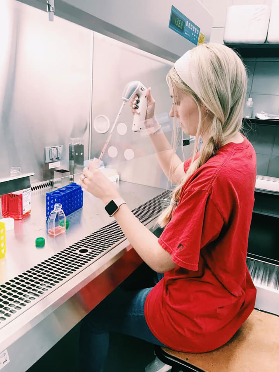 Caitlin Yongue, in a JSU lab