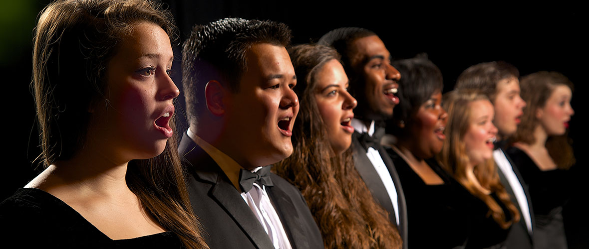 A Cappella Choir Students