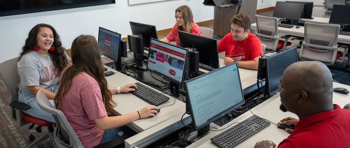 Education students in a computer lab