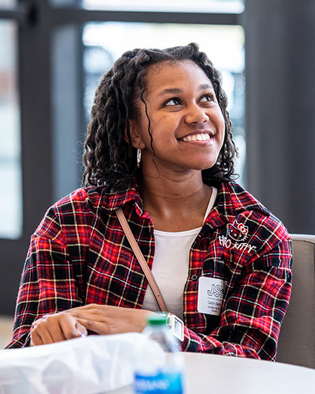 Student in a coaching session learning about Financial Aid