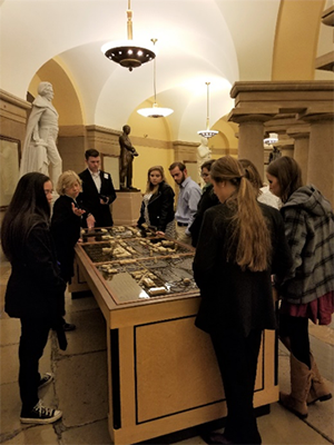 Students touring U.S. Capitol