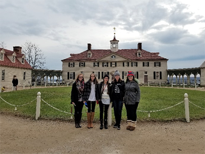 A group of students in front of Mt. Vernon