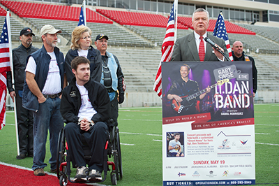 Dr. Meehan at the Lt. Dan Band Press Conference 